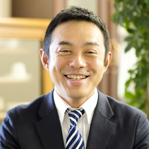 川路 隆志